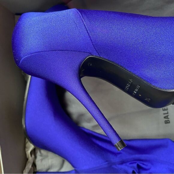 BALENCIAGA Womens Blue Stretch Comfort Round Toe Stiletto Booties - Picture 9 of 13
